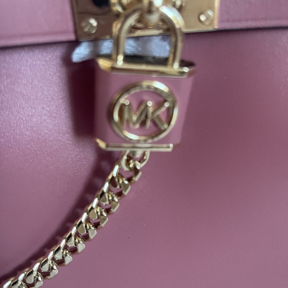 NWOT Michael Kors Hamilton Legacy Medium Messenger Rose brand new never used.🩷 - Picture 7 of 8